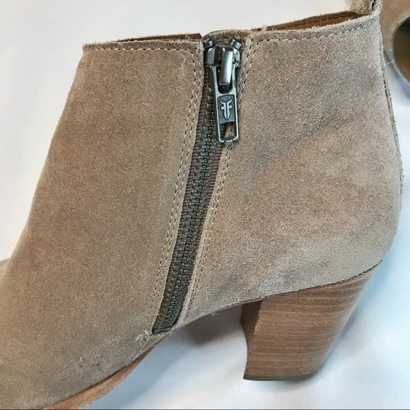 Frye Genuine Suede Ankle Boots / Booties Size 9 - Picture 5 of 8
